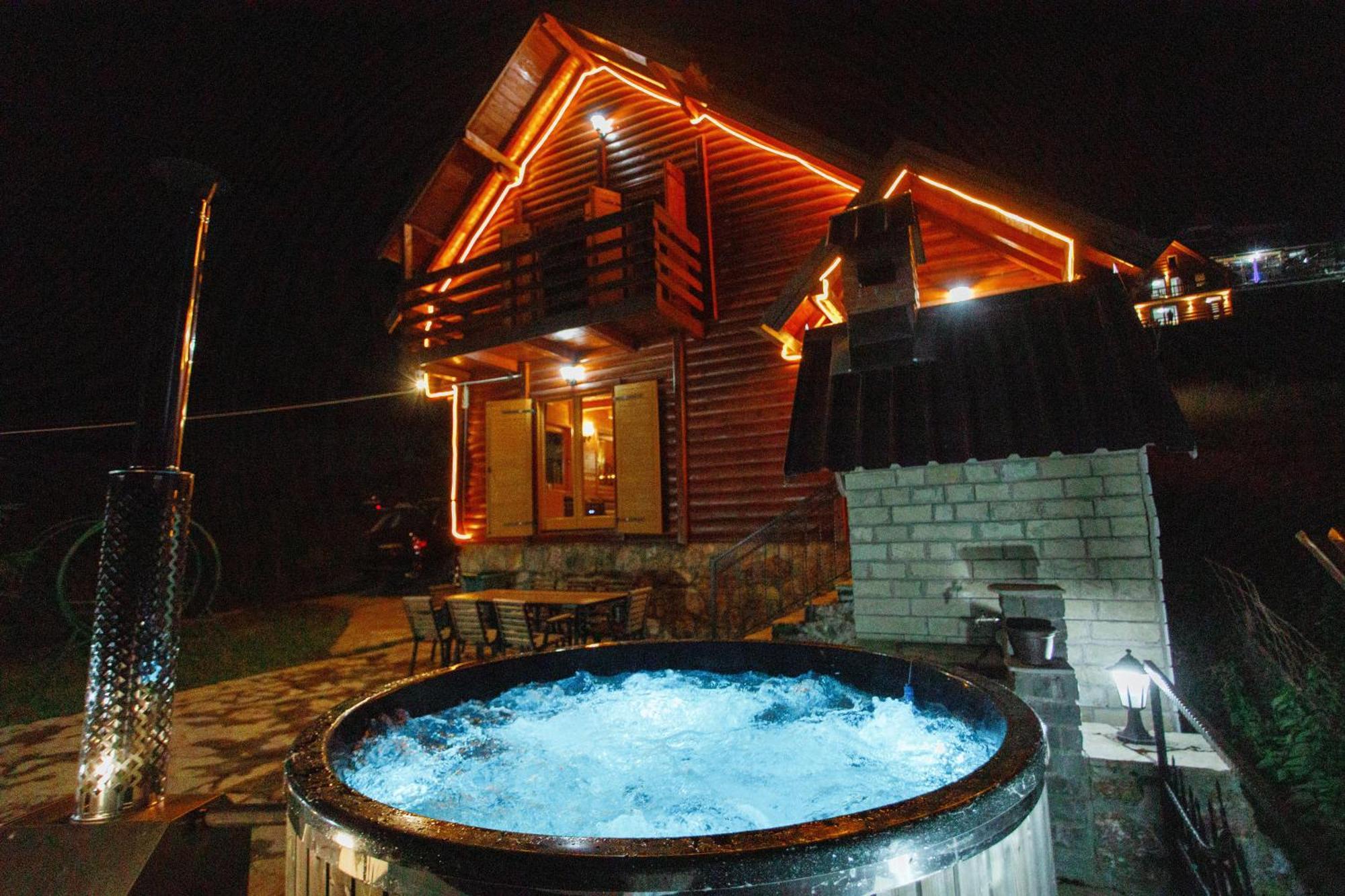 Villa Route Rugove 佩奇 外观 照片
